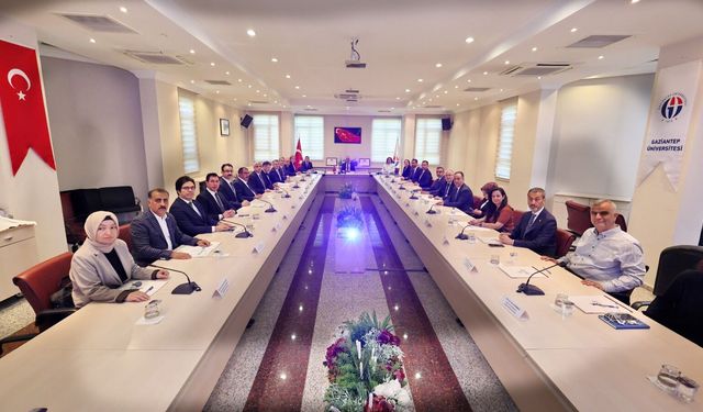 GAÜN’de gelecek vizyonu ve kalite süreçleri masaya yatırıldı
