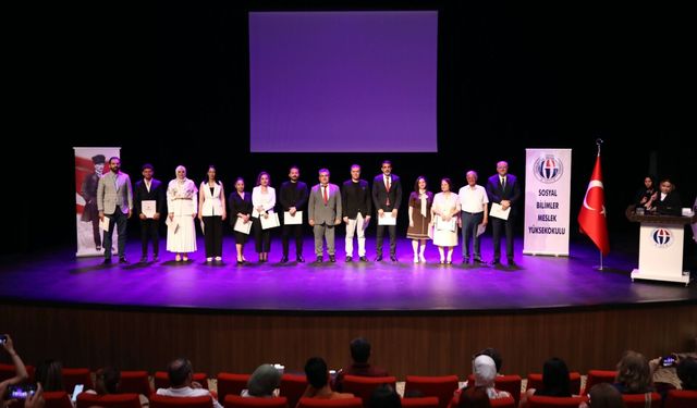 GAÜN’de mezunlar yıllar sonra aynı çatı altında buluştu