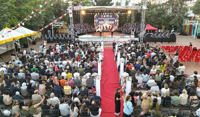 GKV’de 8. sınıflar mezuniyet heyecanı yaşadı