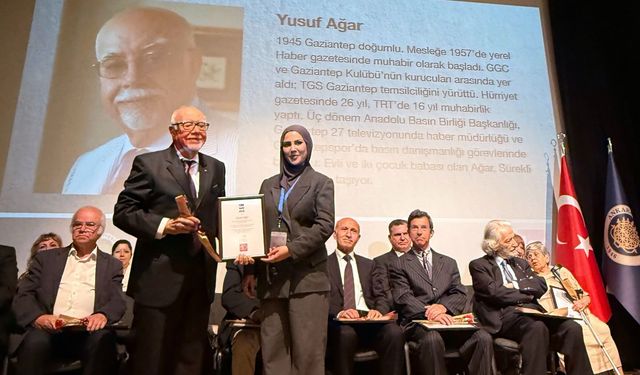 Gazeteci Yusuf Ağar onur ödülü aldı