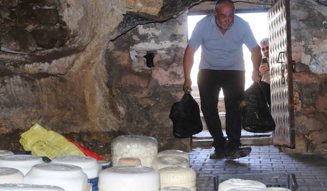 Yazın mağarada kışın sofrada; Tuluk Peyniri