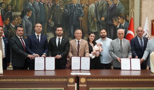 Gaziantep'te "Aileye Bereket, Çocuğa Destek" protokolü imzalandı