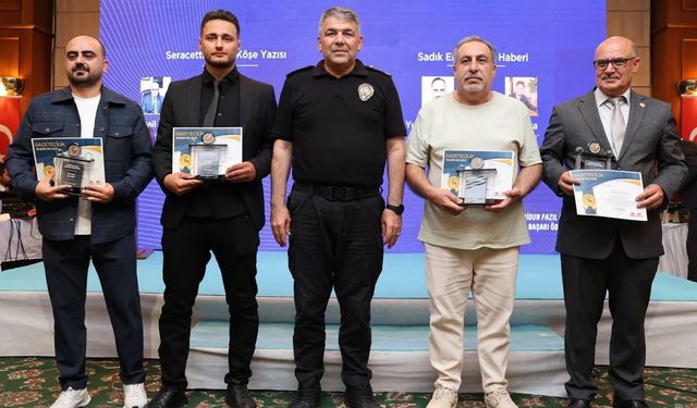 Celil Kocataş, "Köşe Yazısı" dalında ödüle layık görüldü