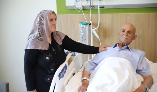Dev karaciğer tümörü başarılı operasyonla çıkarıldı