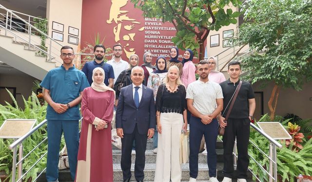 GAÜN'den Filistinli Tıp öğrencilerine eğitim desteği