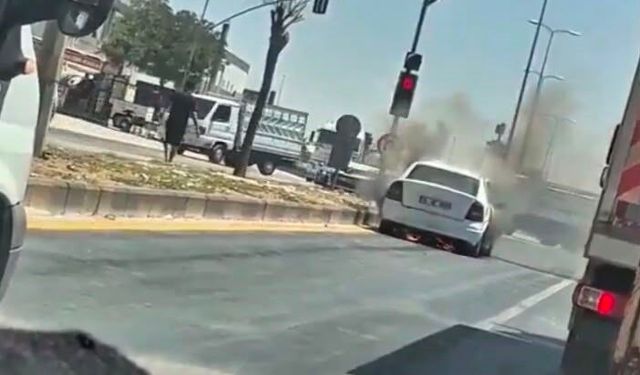 Gaziantep’te seyir halindeki araç alev alev yandı
