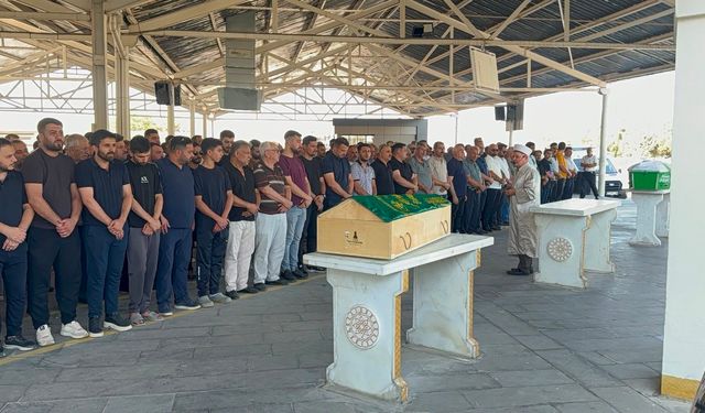 Minik Kadir gözyaşlarıyla uğurlandı