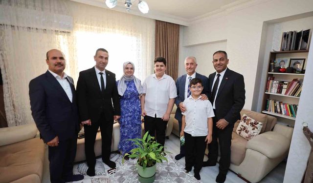 Şahinbey Belediyesinden öğrencilere ödül