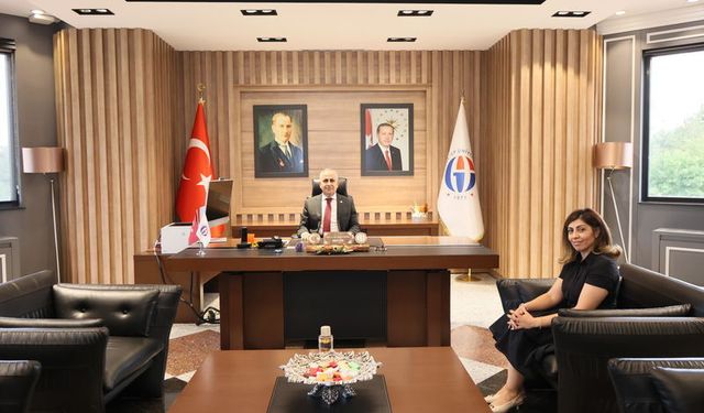 Tuğba Han Şimşekler Dizman, Rekrör Doğan'ı ziyaret etti