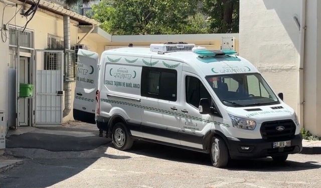 Gaziantep’te yaptığı işin parasını istedi, canından oldu