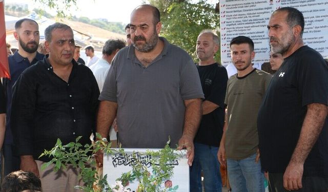 Narin Güran, ölümünün ikinci yılında mezarı başında anıldı