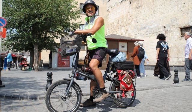 Bisikletiyle pedal çevirip Gaziantep’e ulaştı