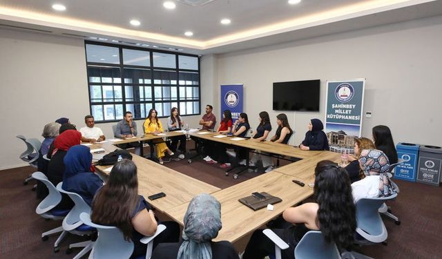 GAÜN'de yapay zekâ ve iletişimin geleceği masaya yatırıldı