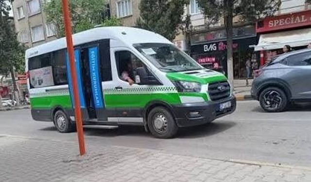 Gaziantep Nizip hattında minibüsçüler kontak kapatıyor