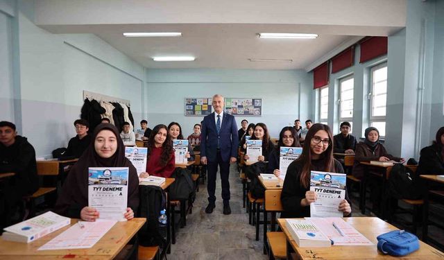 Gaziantep'te başarı belgesi alan öğrencilere destek müjdesi
