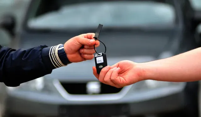 Otomotiv satışlarında 8 aylık düşüş dikkat çekti
