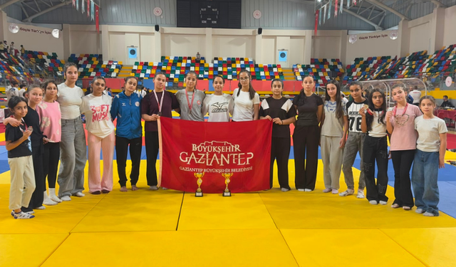 Gaziantep Büyükşehir sporcularından dünya arenasında büyük başarı