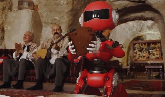 TEKNOFEST robotu sıra gecesinin gözdesi oldu