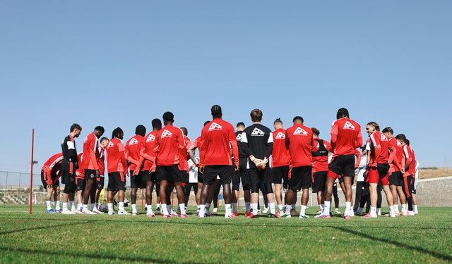 Gaziantep FK futbolcuları taraftarlarla buluşacak