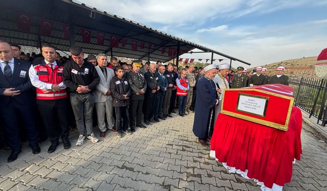 Gaziantep’te Şehit Mustafa Aslan son yolculuğuna uğurlandı