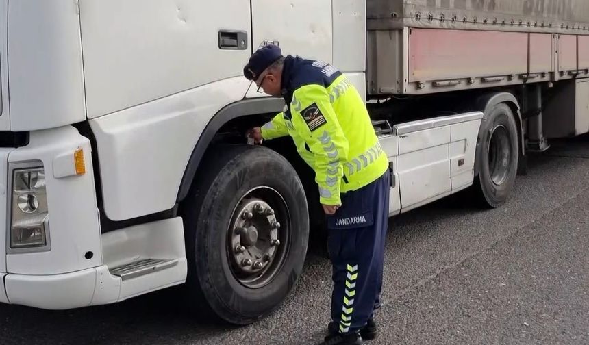Dikkat kış lastiği zorunluluğu erkene çekildi
