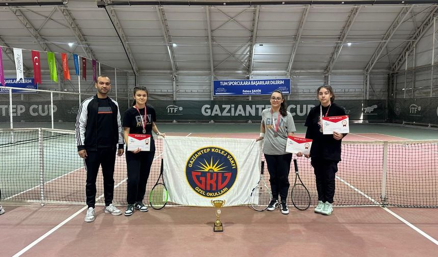 Gaziantep Kolej Vakfı'nın tenis başarısı