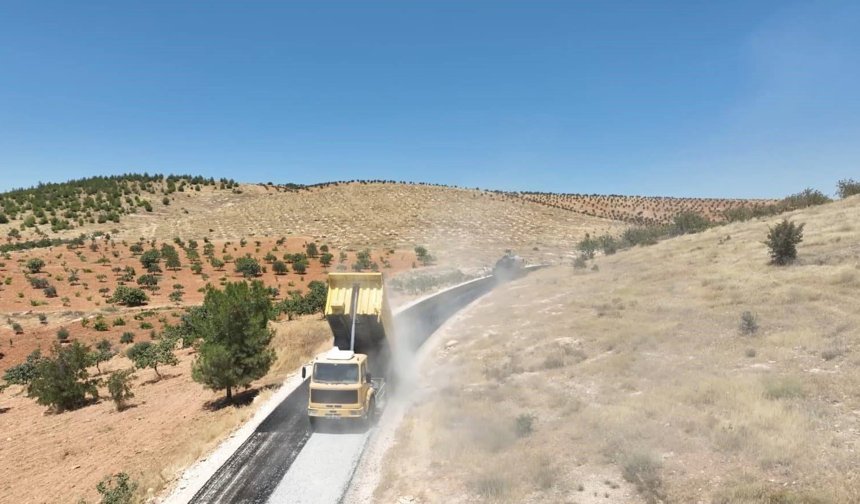 Kırsal yollarda bakım ve onarım çalışması başladı