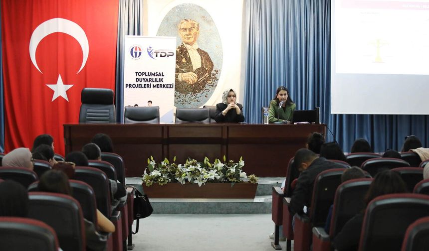 GAÜN’de “Aile Yılı” farkındalık semineri düzenlendi