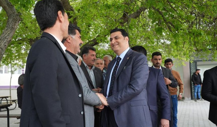 Umut Yılmaz vatandaşlarla bir araya geldi
