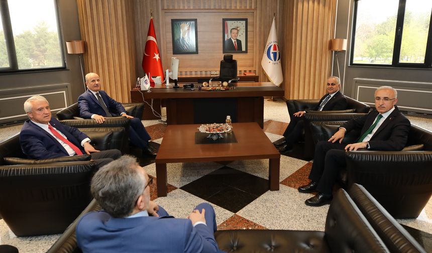 YÖK Başkanı Erol Özvar’dan GAÜN’e takdir!
