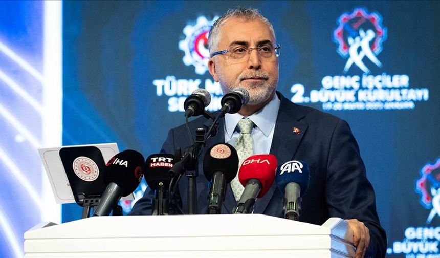 Bakan Işıkhan: Gençlik olmadan kalkınma mümkün değil