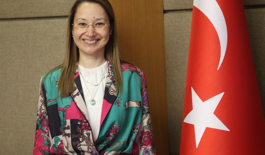 Bakbak: Geleceğe güvenle bakan teminatı türk gençliğidir