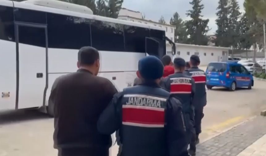 Nizip'te aranan 24 şüpheli yakalandı