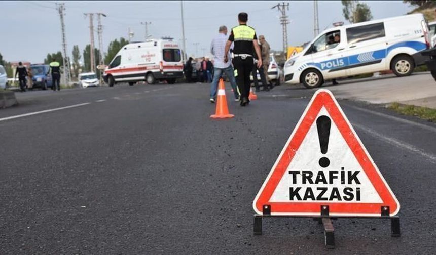 Gaziantep'te tanker ile hafif ticari araç çarpıştı