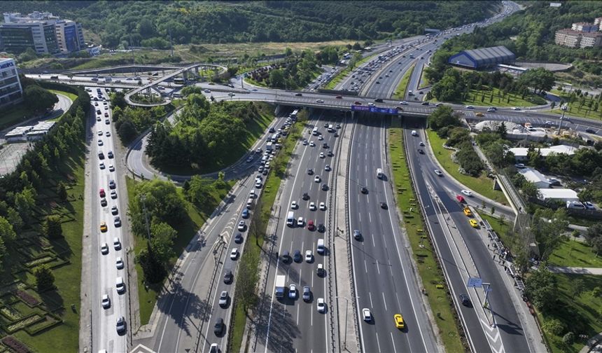 Yerlikaya'dan bayram trafik kazası verileri açıkladı