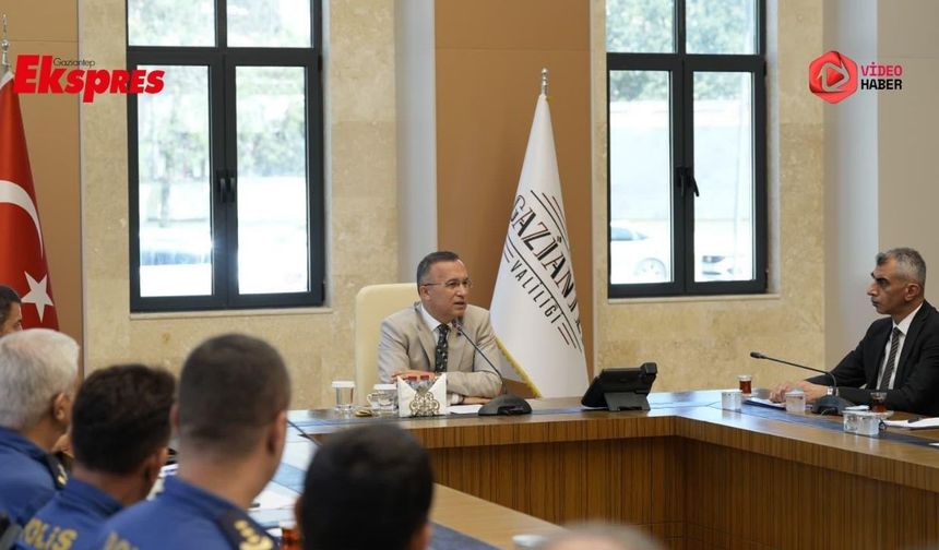 Vali Çeber, emniyet yönetimini ağırladı