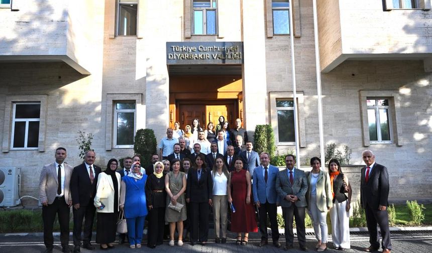 Bölgesel Kadın Hizmetleri İstişare Toplantısı Diyarbakır’da Gerçekleşti