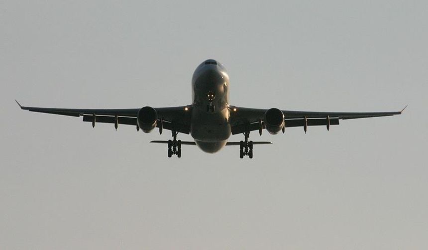 Gaziantep uçağı Sabiha Gökçen Havalimanı'nı kapattı