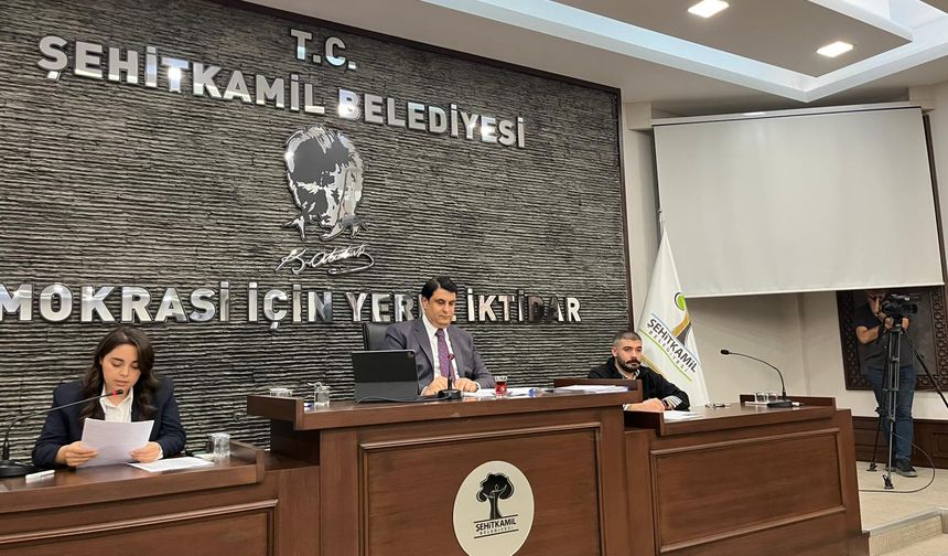 Şehitkamil’de meclis yine olayla geçti
