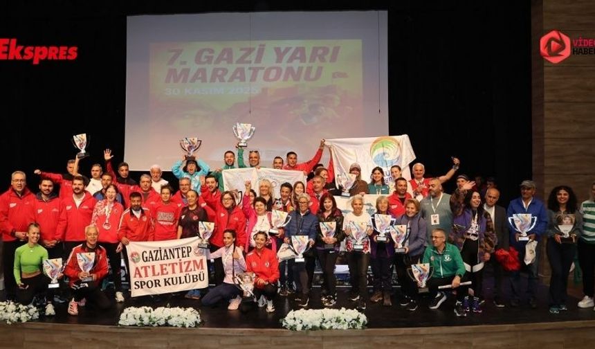 7. Gazi Yarı Maratonu’nda ödüller sahiplerini buldu