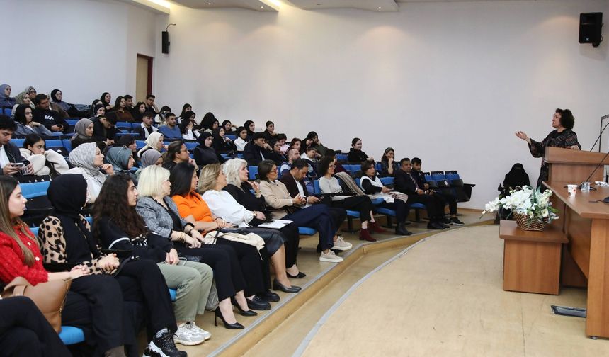 GAÜN’de Uygulamalı Davranış Analizi Konferansı düzenlendi