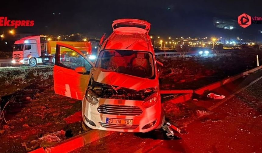 Gaziantep'te hafif ticari araç ile tır çarpıştı: Yaralılar var...