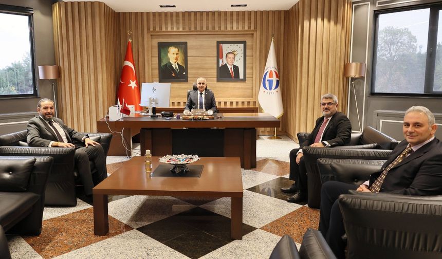 GABİAD heyetindenGAÜN Rektörü Doğan’a ziyaret