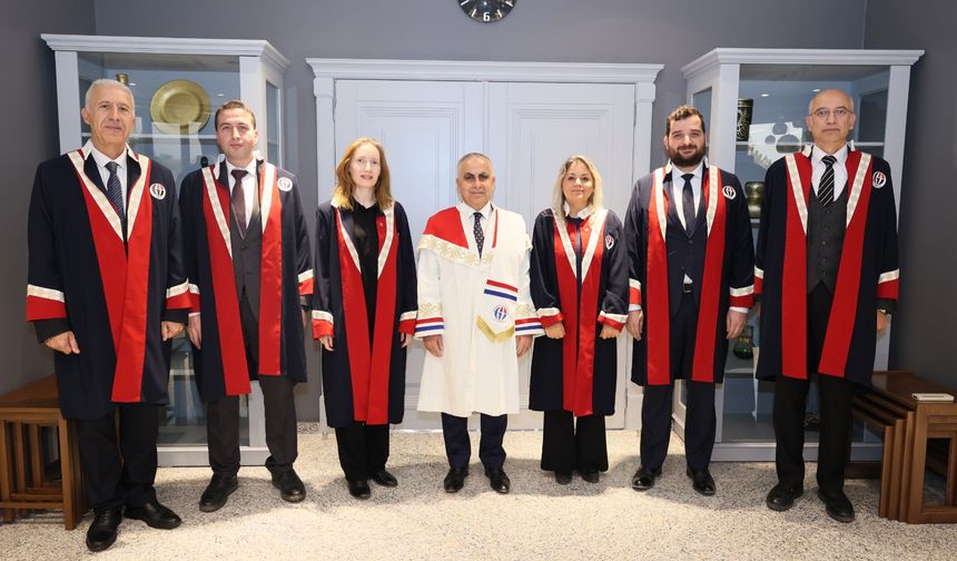GAÜN’de yeni akademik unvanlar takdim edildi