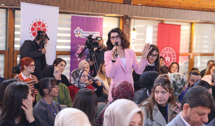 "Yapay Zeka Çağında Habercilik" kampı sona erdi