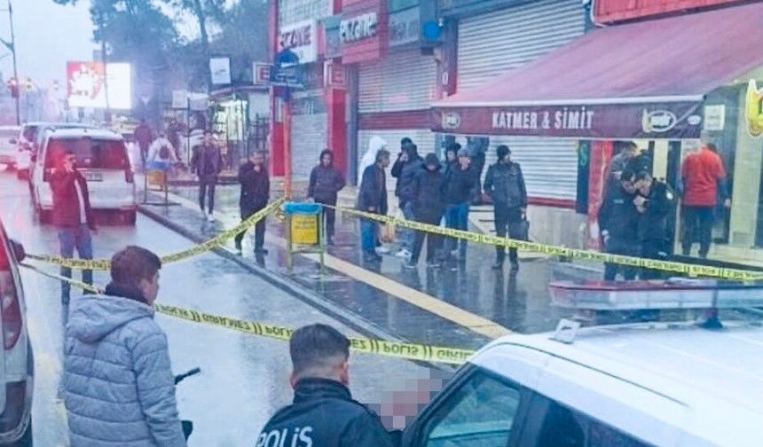 Gaziantep'te bıçaklı kavga kanlı bitti: Ölü ve yaralı var...