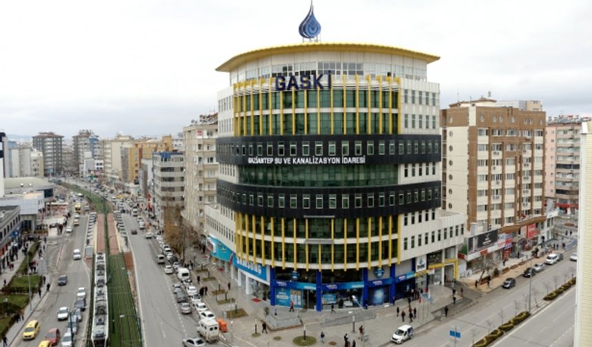 GASKİ’de Bayrak Değişimi