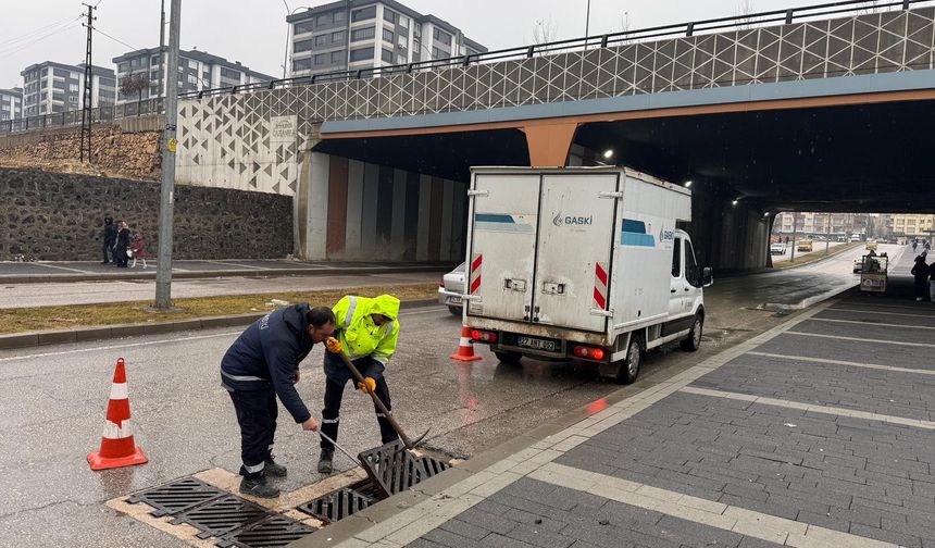 Gaziantep'te ekipler yağışlara karşı teyakkuzda