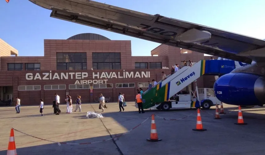 Gaziantep Havalimanı yeniden uçuşlara açıldı