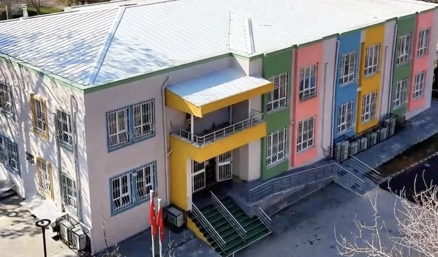 Türkiye’de öğretmenler iş bırakıyor…